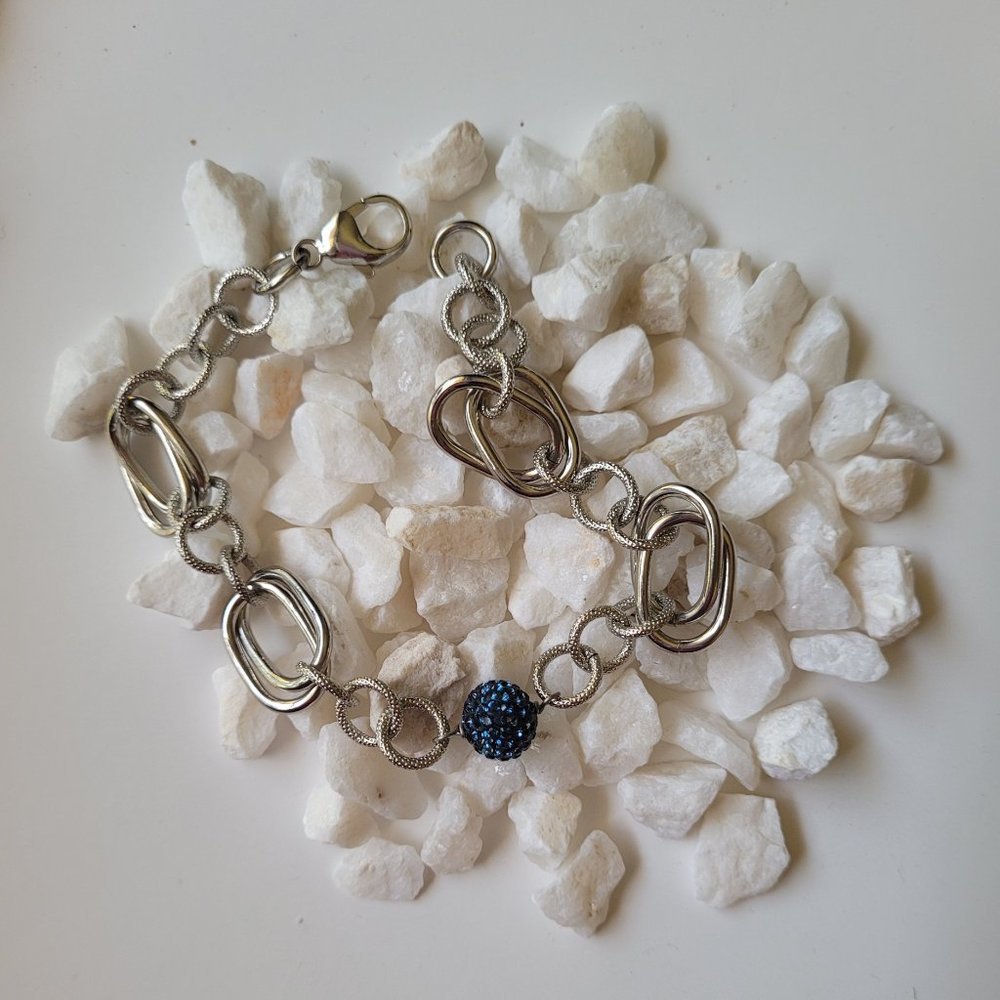 Link Bracelet Rhodium white with blue cz set ball